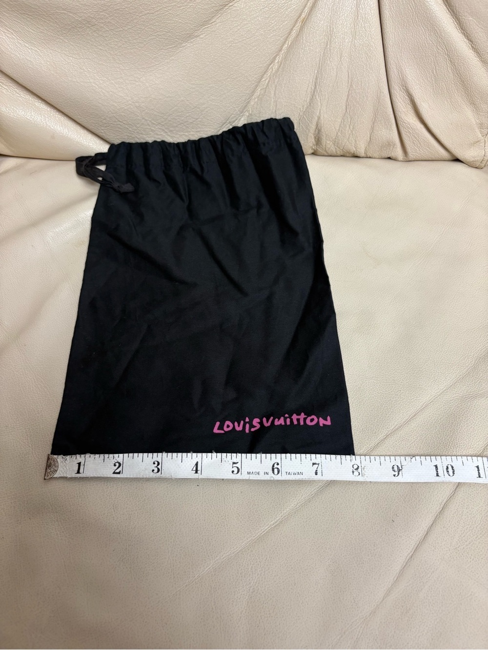 Louis Vuitton Small Scarf Black Drawstring Dust Bag Pink Sprouse Logo - Picture 3 of 8
